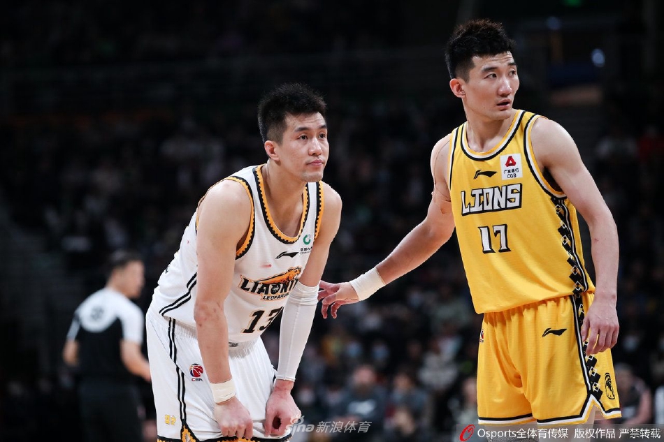 赛后体能课后,辽宁本钢复出首秀备战意甲,悬念犹存,年轻球员得到机会的简单介绍 赛后体能课后,辽宁本钢复出首秀备战意甲,悬念犹存,年轻球员得到机会的简单介绍